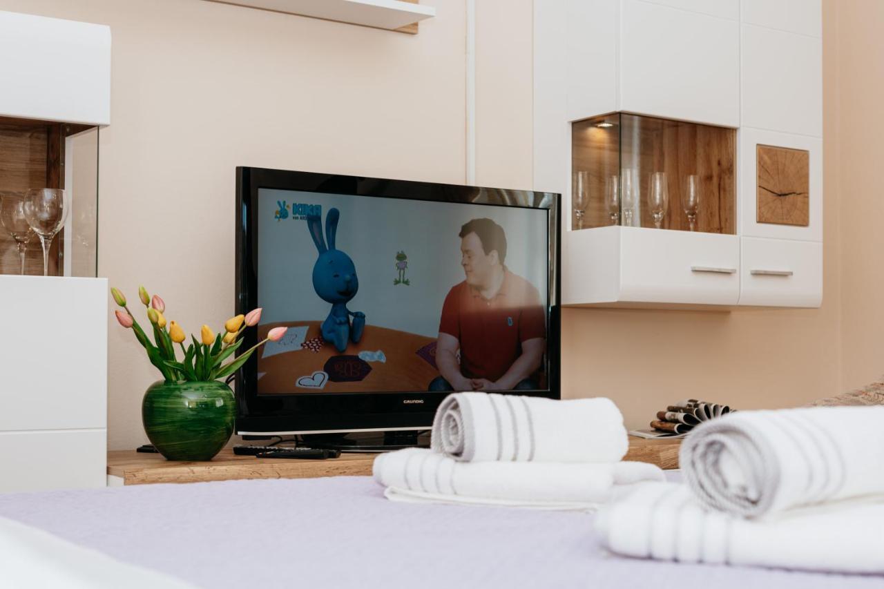 Apartman Neli Vir Exteriér fotografie