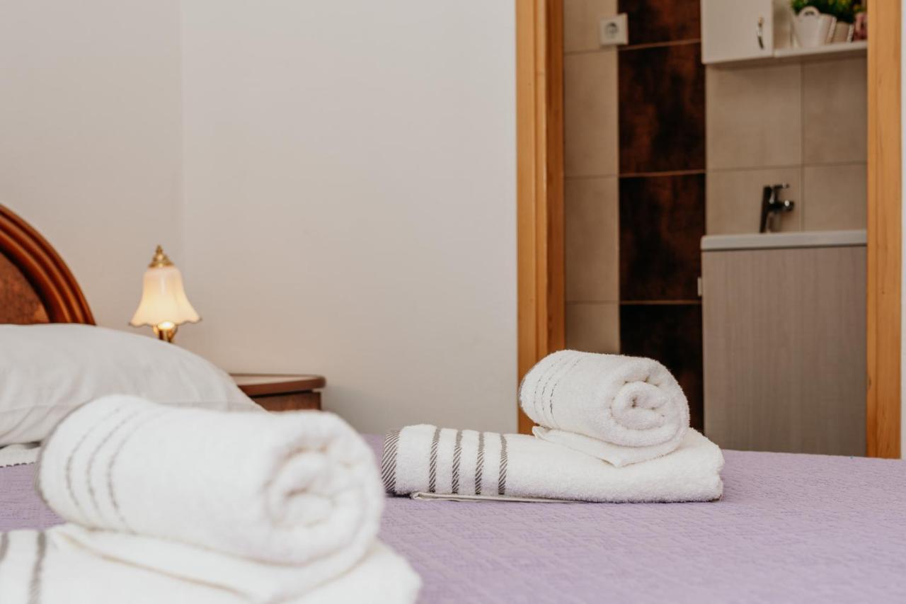Apartman Neli Vir Exteriér fotografie