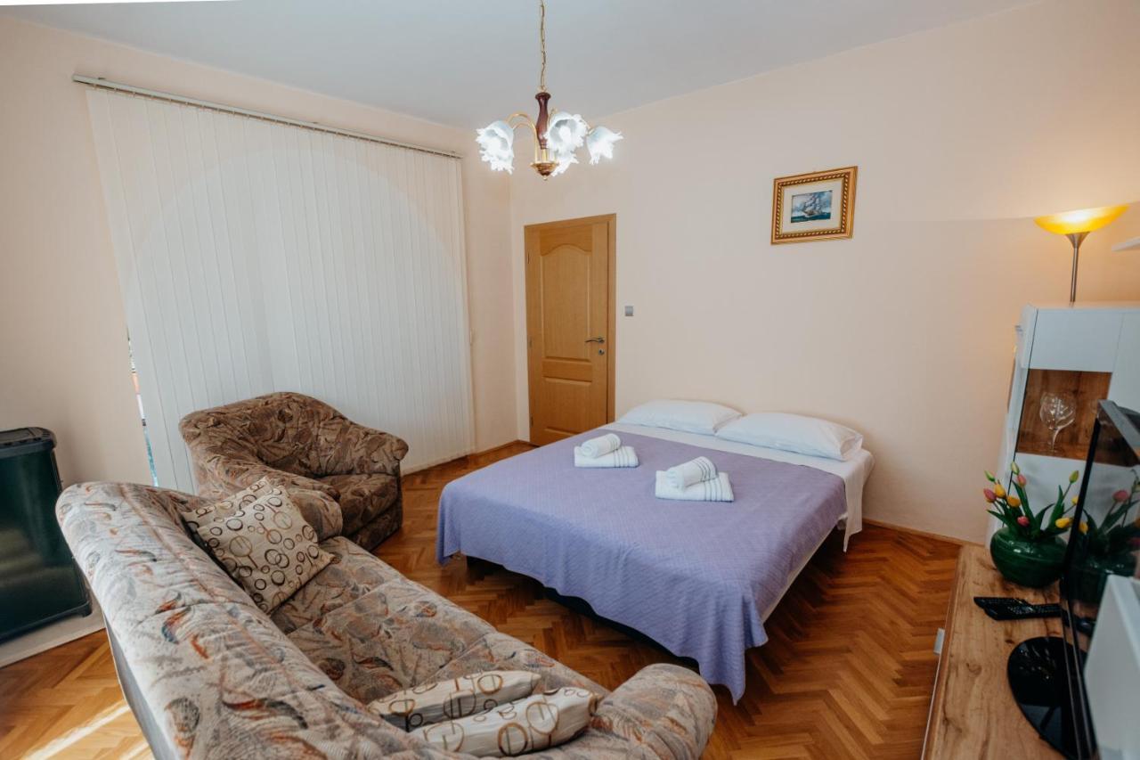 Apartman Neli Vir Exteriér fotografie