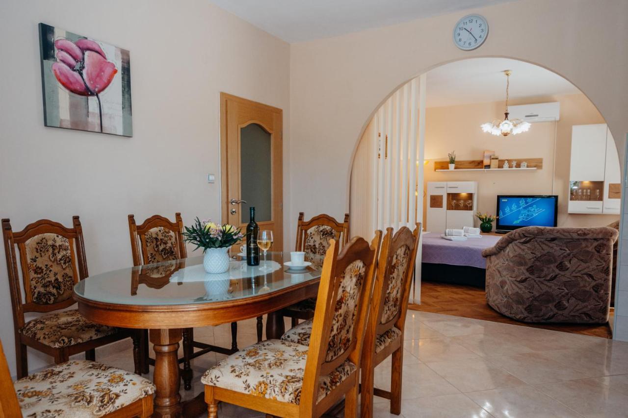 Apartman Neli Vir Exteriér fotografie