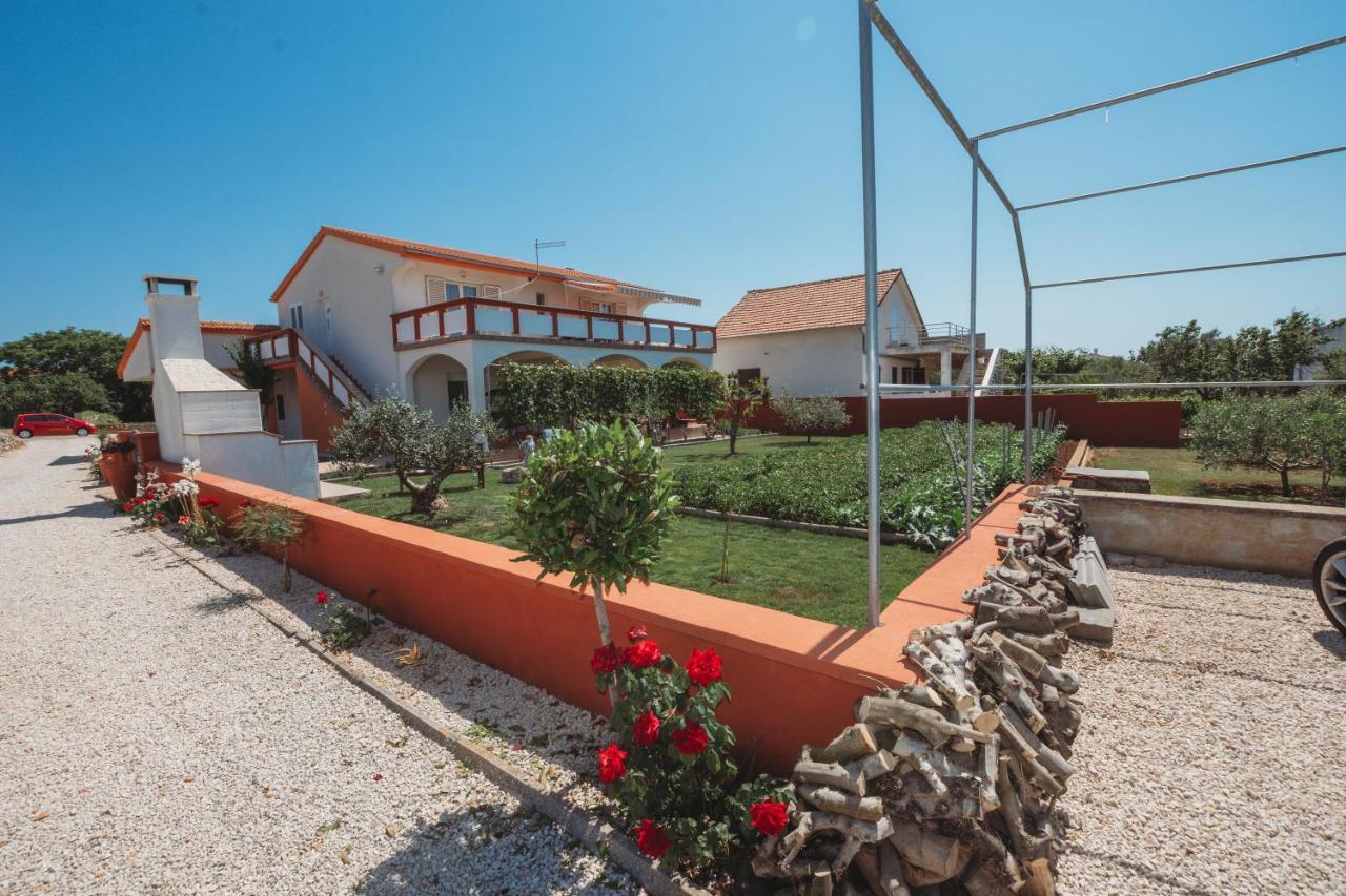 Apartman Neli Vir Exteriér fotografie